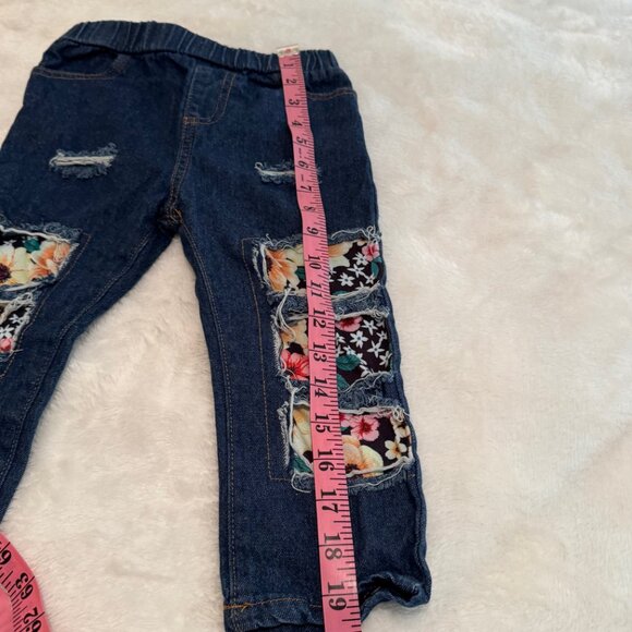Distressed and Patchwork Dark Wash Denim Jeans Size 3Year - Picture 14 of 16